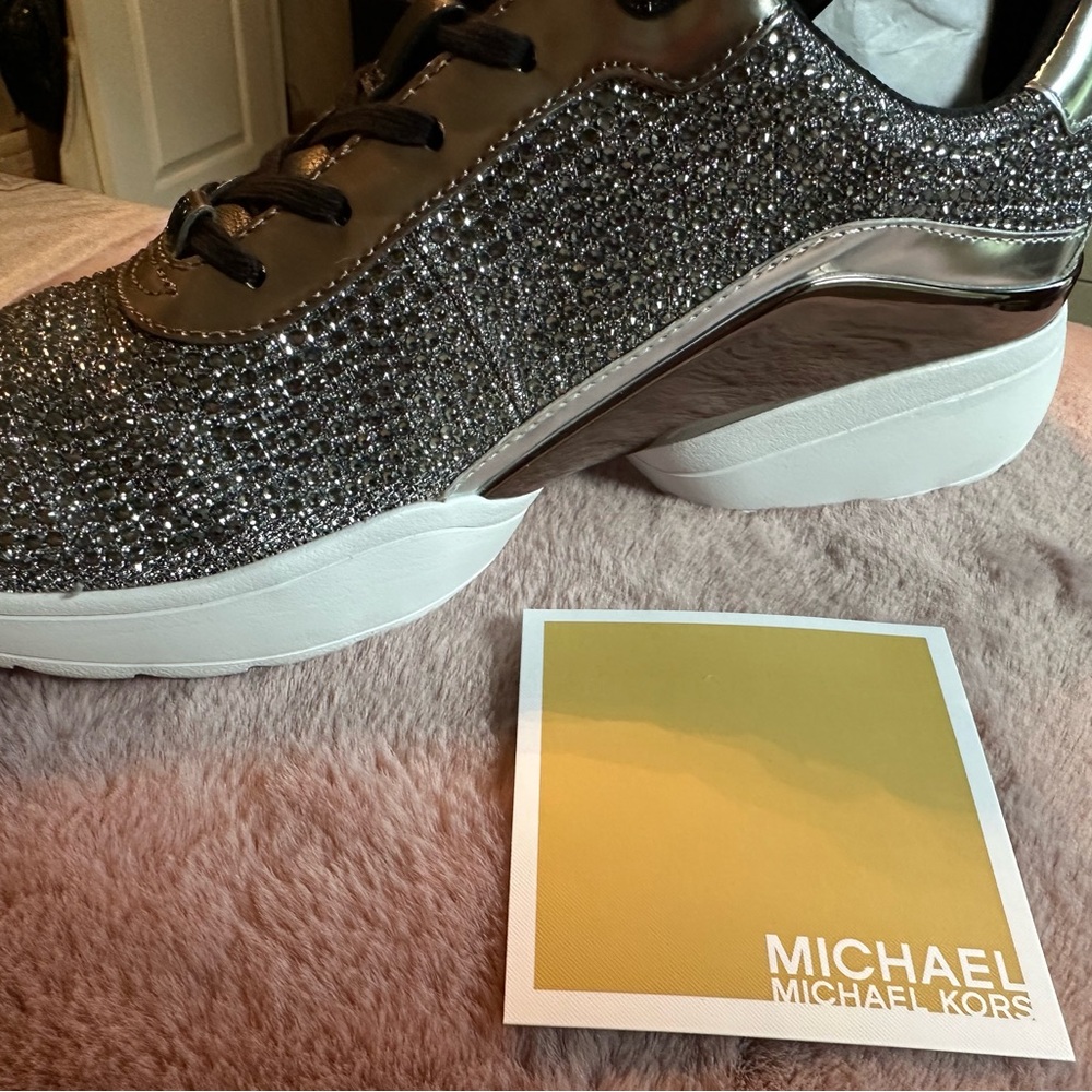 ⬇️ EUC Michael Kors Jada Trainer Glitter Chain Mesh ⬇️